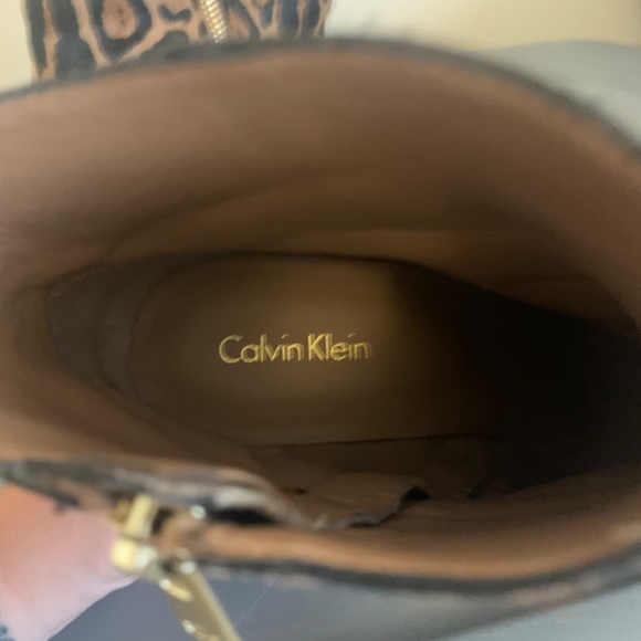 Calvin Klein heeled booties - Picture 4 of 7